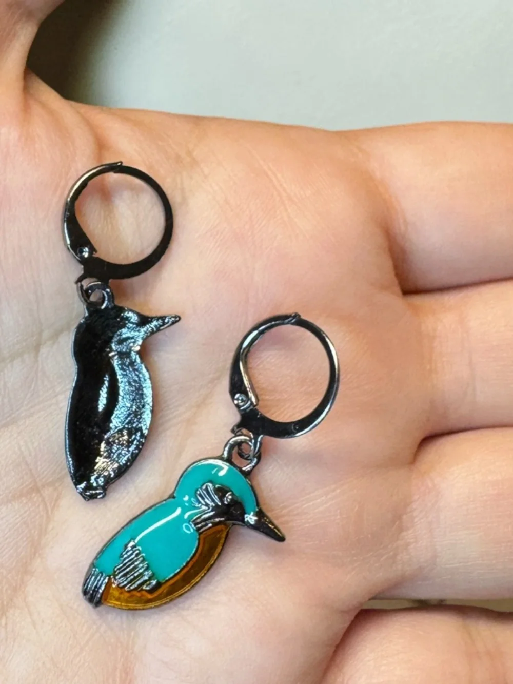 NWT Kingfisher Bird Enamel Hoop Earrings NWT